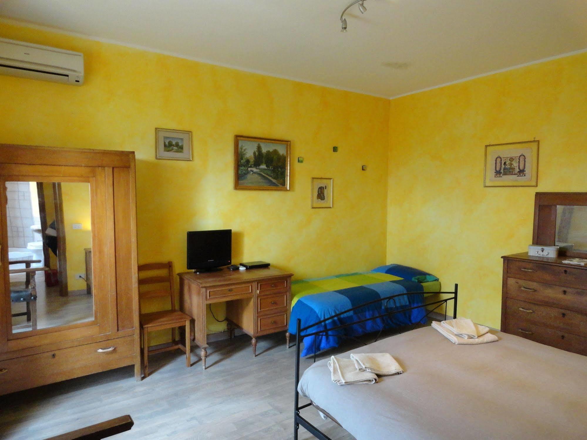 Casa Vacanza Spirito Libero 피아넬로 외부 사진