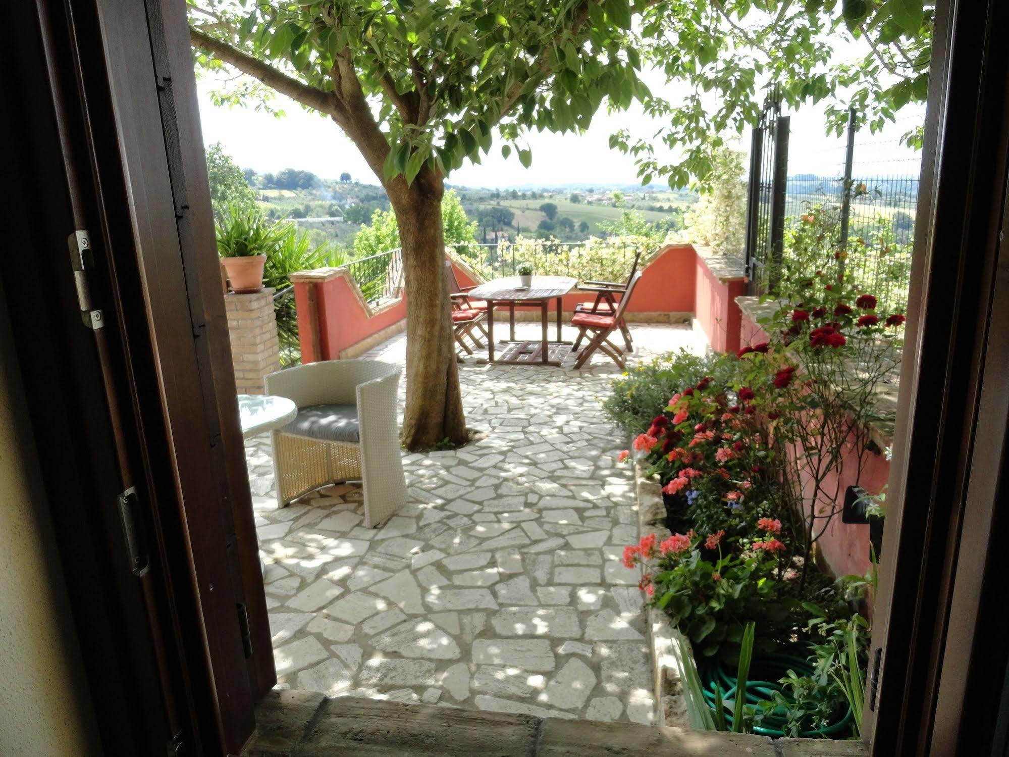 Casa Vacanza Spirito Libero 피아넬로 외부 사진